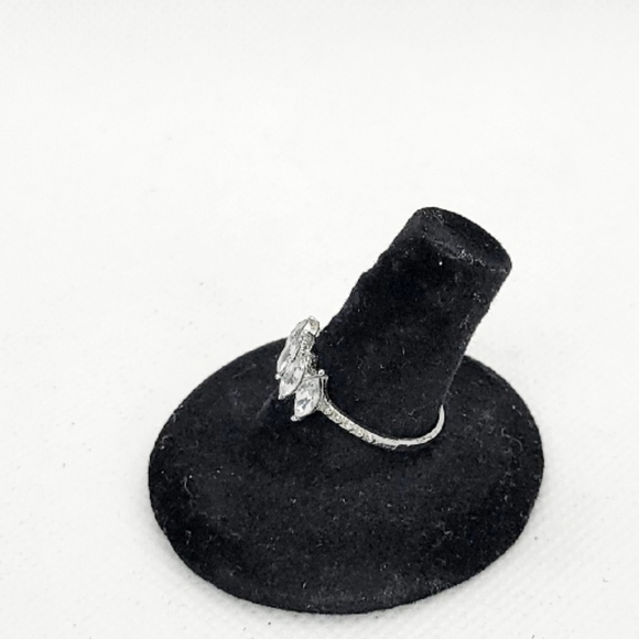 Silver Tone Marquise CZ Cut Ring Size 6 75 - Picture 2 of 5